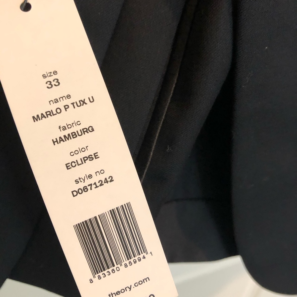 Theory Tuxedo - Picture 2 of 6